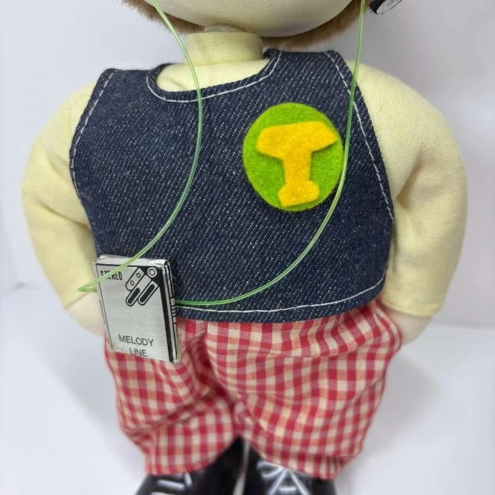 Vintage‎ Wind Up Irish Musical Moving Boy Doll Mohawk Hairdo Walkman & Earphones